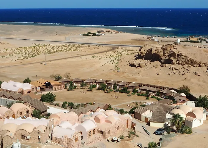 Roots Red Sea 3*